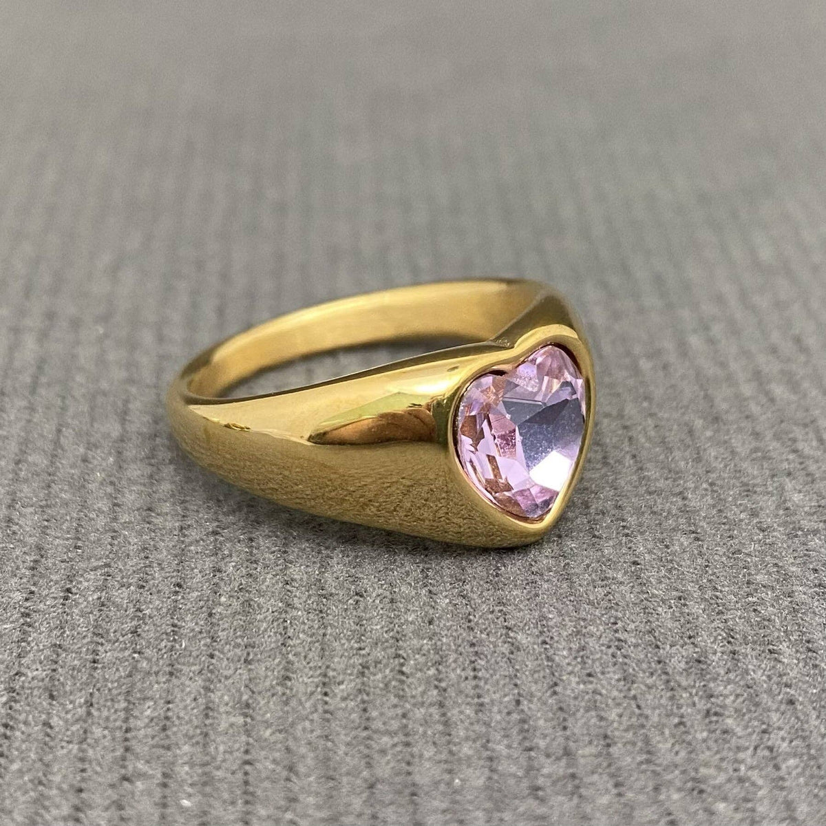 Colored Heart Zircon Glossy 18K Gold Plated S.Steel Ring - FGS: Red / 9