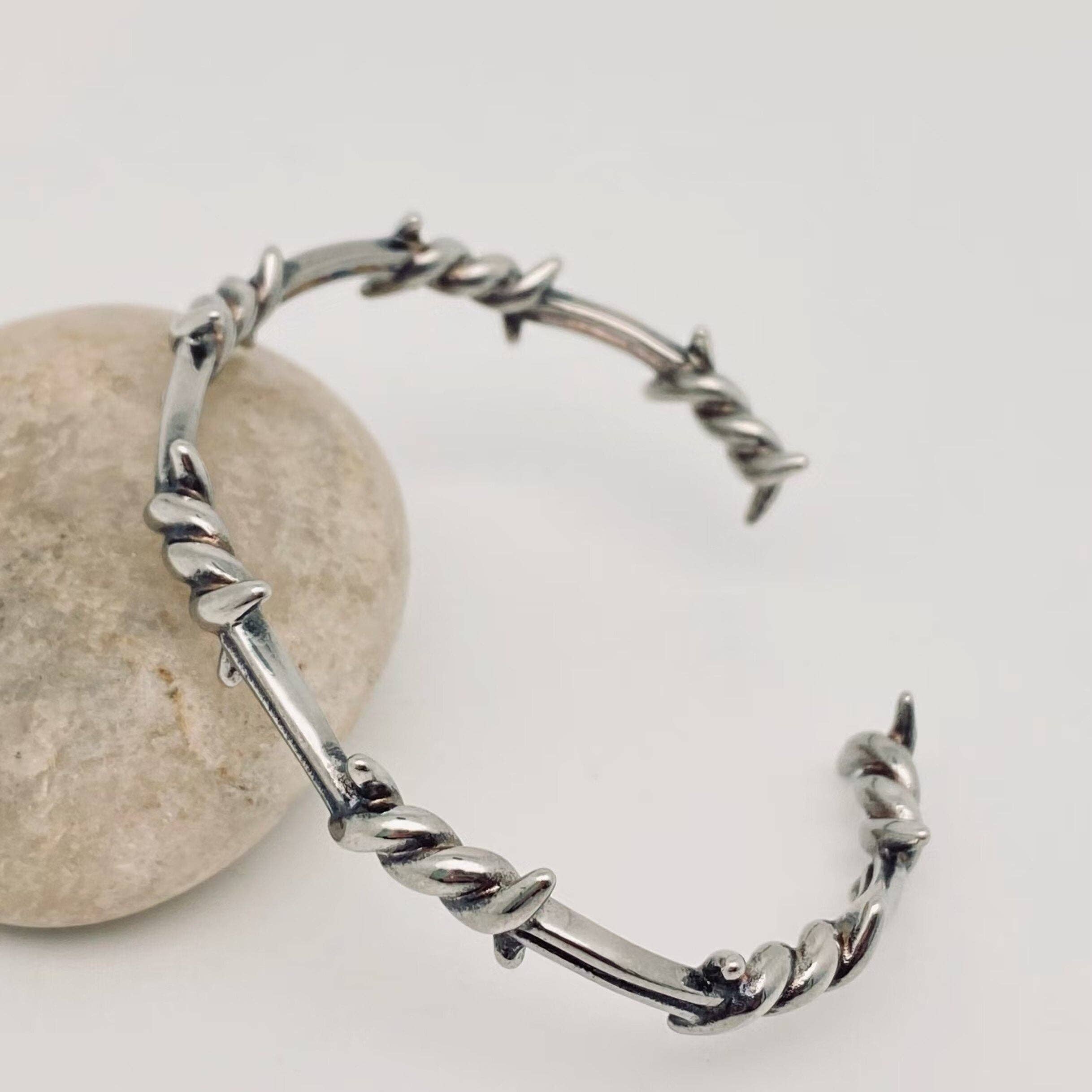 Steel Wire Knot Shaped Bangle Adjustable Bracelet - GT: Steel color