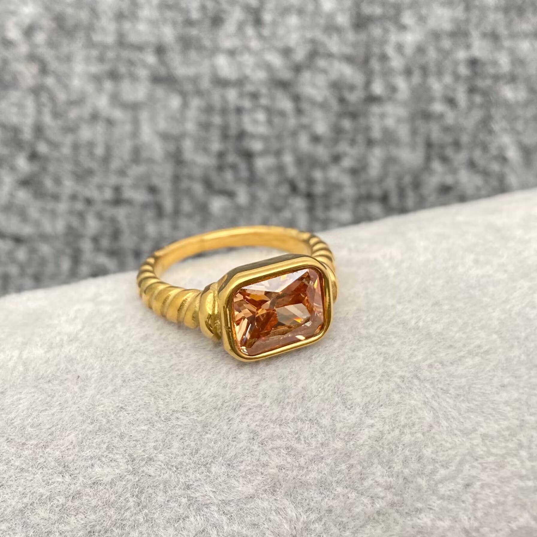 FGS - Inlaid Zircon Twisted Spiral 18K Gold Plated  Ring: Red / 10