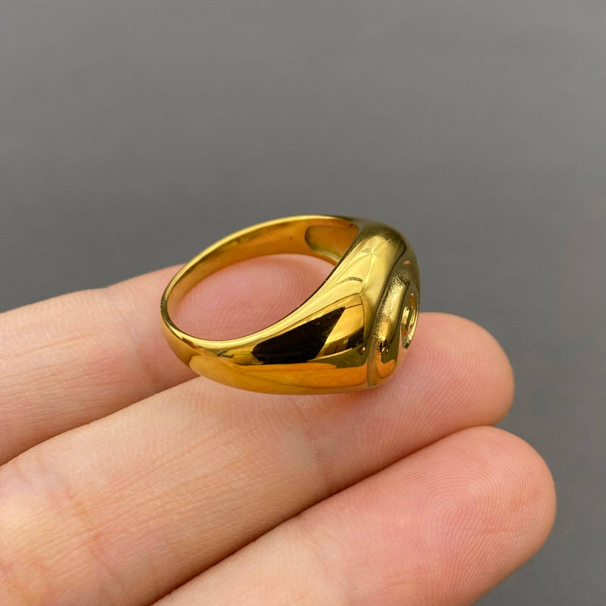 18K Gold Plated Stainless Steel Glossy Vortex Signet Ring - FGS: 8
