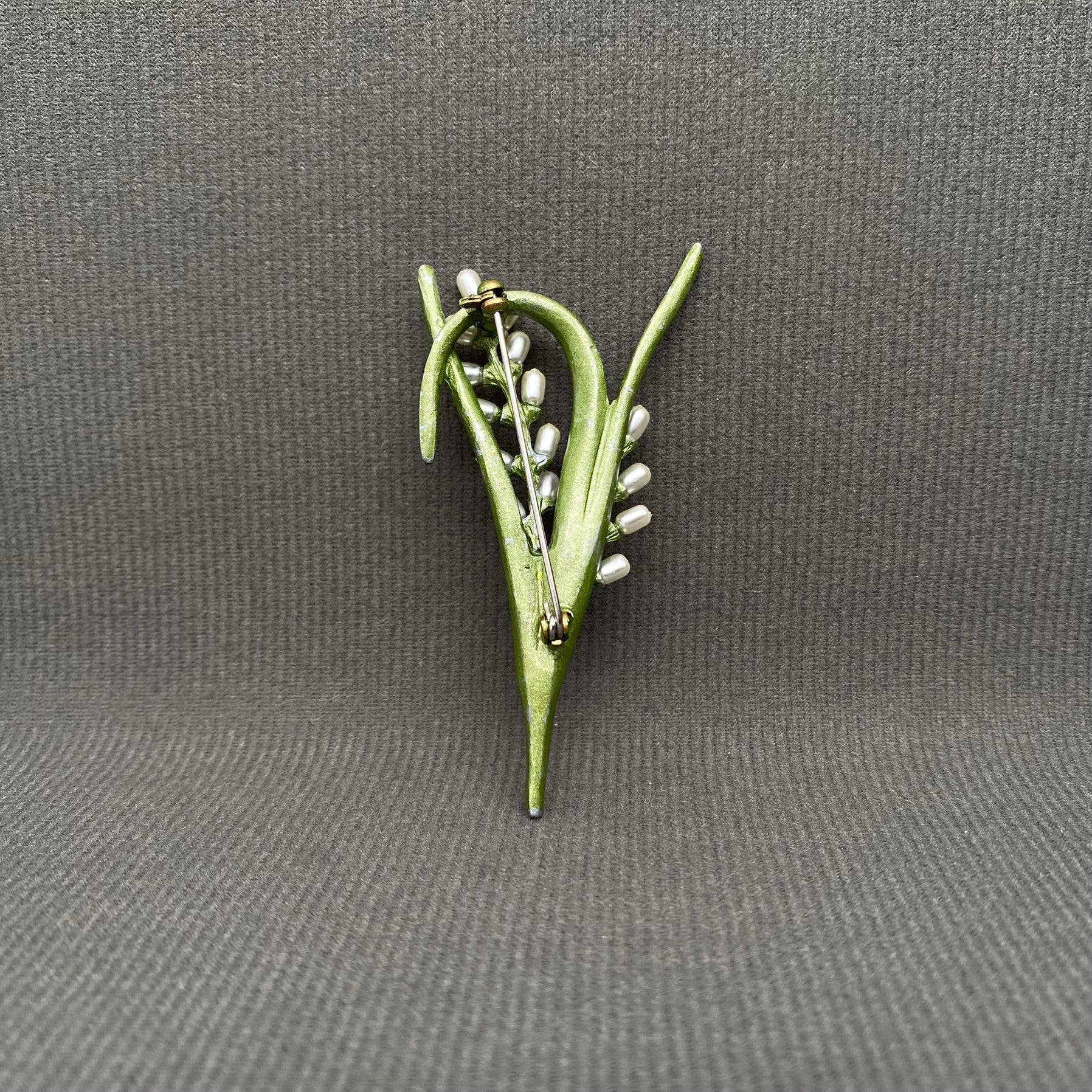 Ear of Rice Brooch: Golden